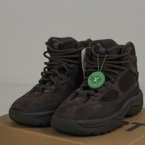 New in Box Size 8 Adidas Yeezy Desert Boot ‘Oil’